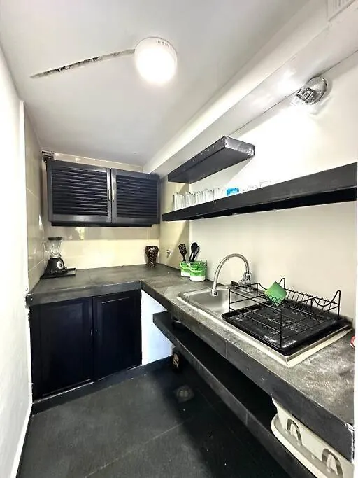 Spacious Two-Story Apartment In Hotel Zone Central Location, Just 5 Minutes From Nightlife And Tourist Hotspots Cancun 0*,
